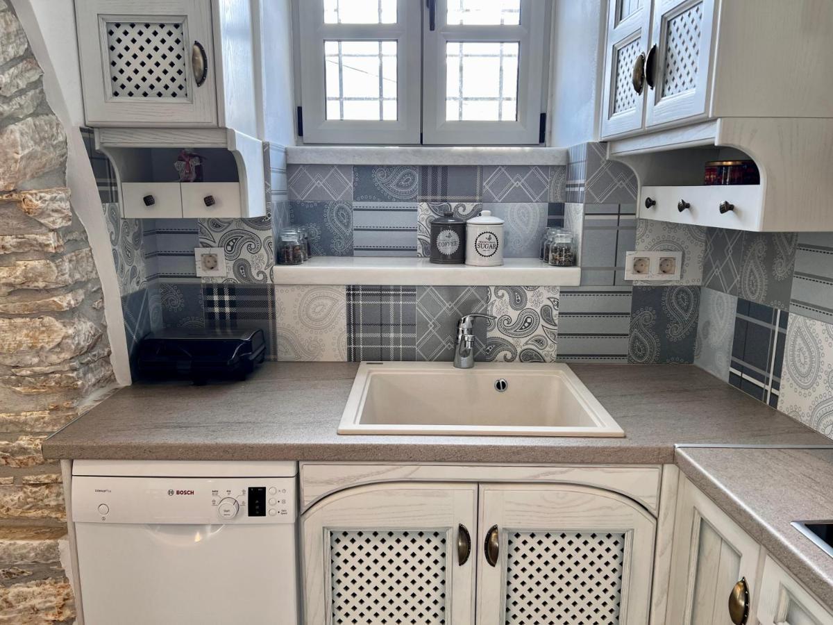 Petra Home Heritage And Hospitality Apérathos エクステリア 写真